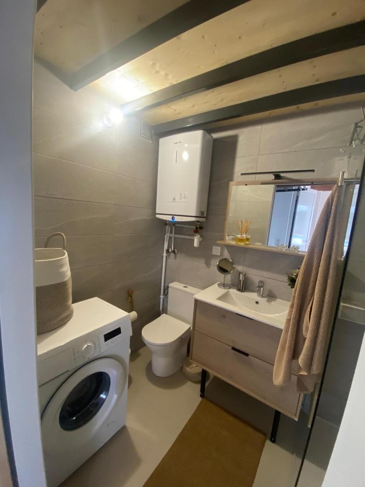 Appartement Nouvelle T2 Mezzanine Et Piscine Valergues